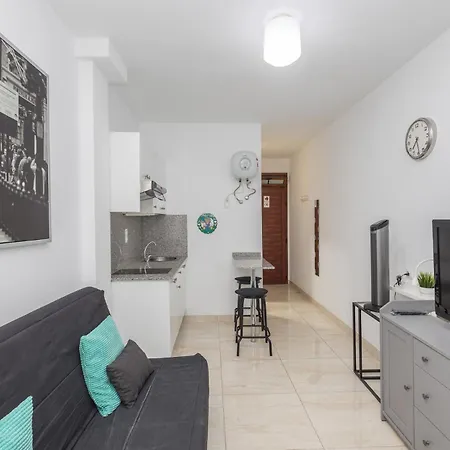 Appartamento Comfy Renovated Next To The *