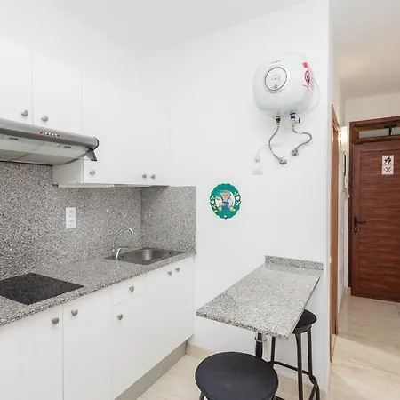 Appartamento Comfy Renovated Next To The